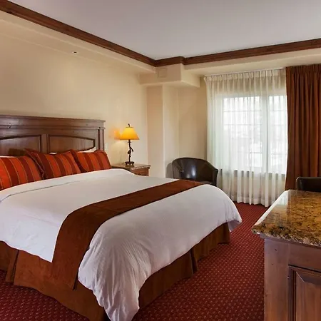 Tivoli Lodge Vail室外照片